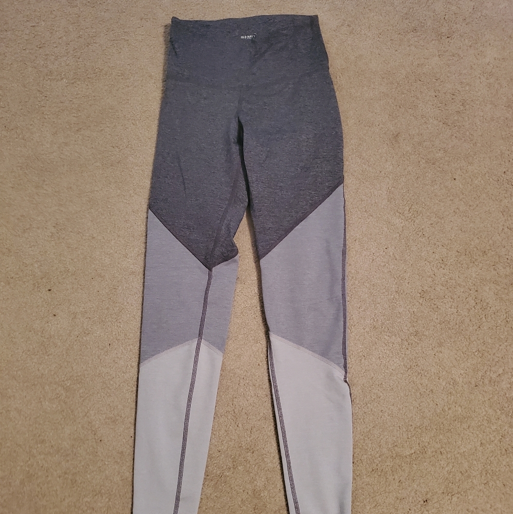 Old Navy Active leggings